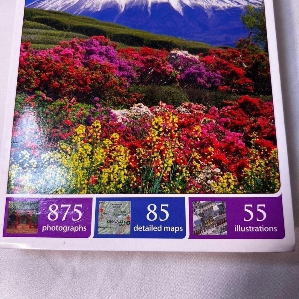 DK Eyewitness Travel Guide Japan Paperback 2017 English Excellent Maps Photos - Picture 2 of 8